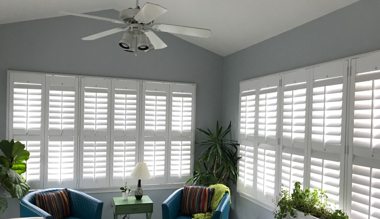 Honolulu living room with fan and shutters